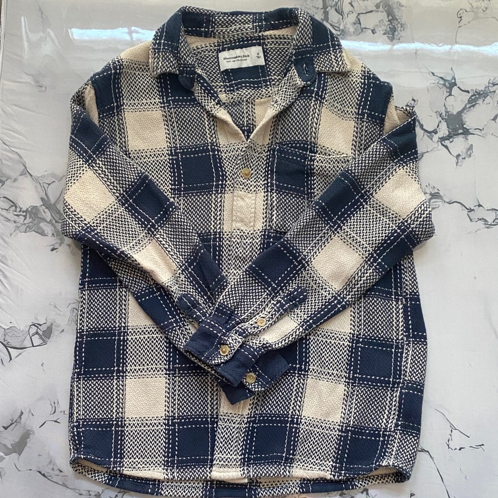 Abercrombie & Fitch Blue and Cream Checkered Shirt